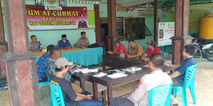 Jum’at Curhat Polsek Kedamean, Warga Keluhkan Mobil Besar, Begini Tanggapannya!