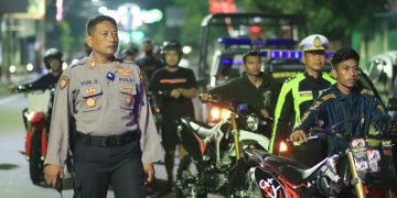 Razia Balap Liar, Polres Blitar Kota Amankan 19 Motor Knalpot Brong Dan Minuman Keras