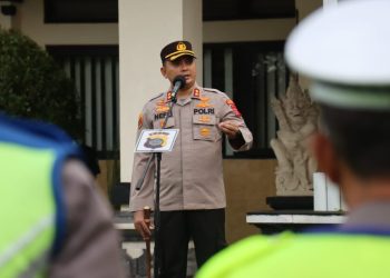 Kapolres Tabanan Arahkan Personil Tentang Disiplin Dalam Bertugas Saat Apel Pagi Jam Pimpinan
