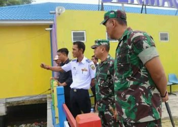 Danrem 091/ASN Cek Lokasi Karya Bakti Pembersihan Sampah dan Gulma