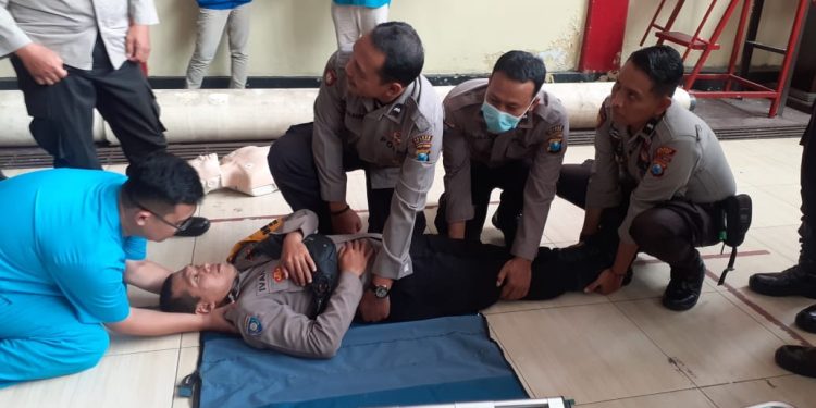 Gelar Pelatihan PPGD, Polres Blitar Siap Jaga Profesionalitas Personil Saat Berikan Pertolongan Pertama*