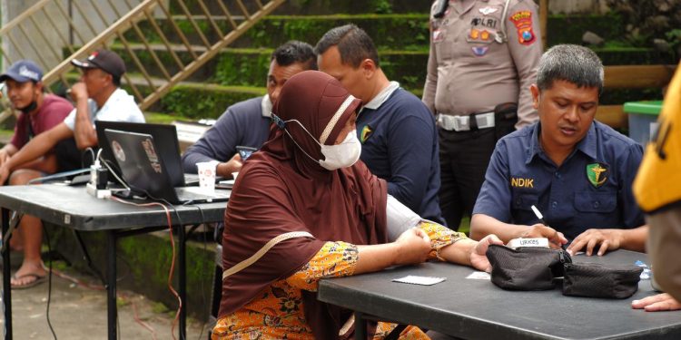 Polres Kediri Laksanakan Jumat Curhat di Sendang  Tirto Kamandanu