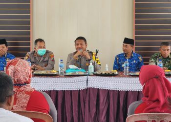 Polres Blitar Kota Gelar Jum’ at Curhat Di Kelurahan Gedog