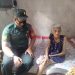 Wujud Perhatian Dan Kepeduliannya, Babinsa Koramil Gandusari Jenguk Warga Binaannya Yang Sakit