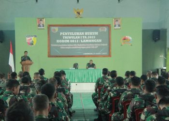 Tingkatkan Displin Dan Taat Hukum, Anggota Kodim 0812/Lamongan Terima Penyuluhan Hukum