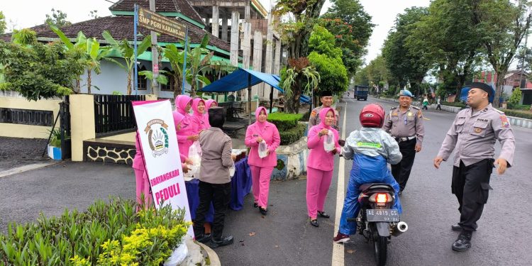 Kapolres Ngawi Patroli Sahur, Beri Imbauan Warga
