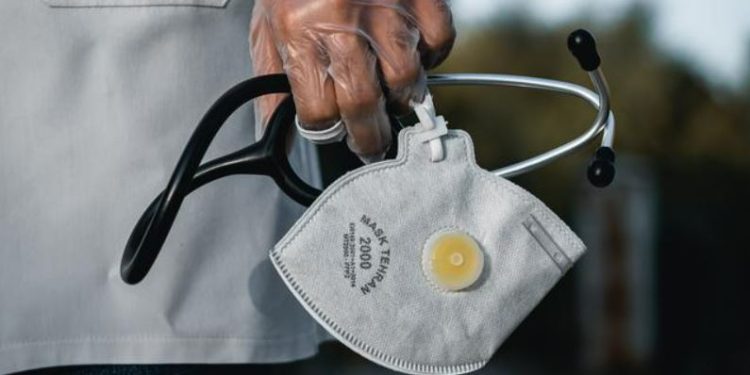 Ada Dokter Pakai Calo buat Urus Surat Izin Praktik, Memang Sulit Prosedurnya?