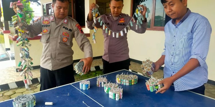 Ciptakan Kondusivitas Kamtibmas Selama Ramadan, Polsek Tersono Sita Ratusan Petasan