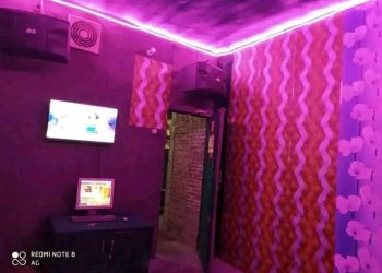 Cafe cafe karaoke di babat di bulan puasa masih buka ,tidak menghiraukan himbauan pemerintah.