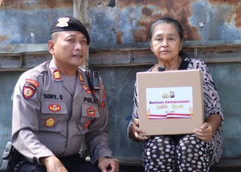 Bulan Ramadhan, Sat Samapta Polres Blitar Kota Laksanakan Kegiatan Bakti Sosial