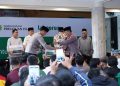 *KAPOLRI DISTRIBUSIKAN 30.000 BANTUAN PAKET SEMBAKO MELALUI PP PERSIS