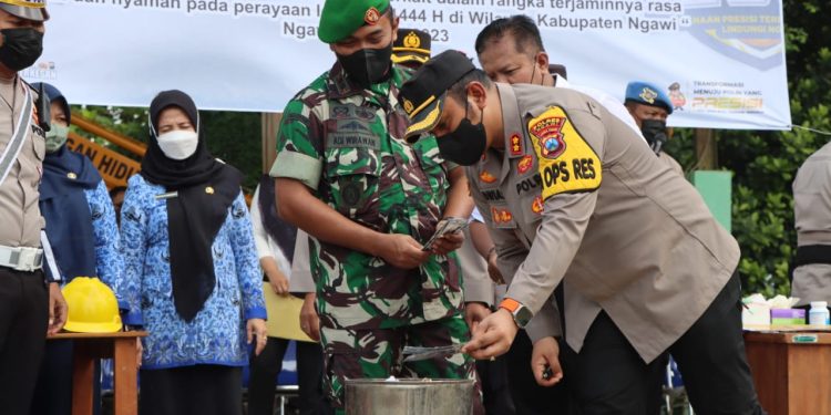 Jelang Lebaran, Polres Ngawi Musnahkan Barang Bukti Sitaan Narkoba, Miras dan Knalpot Brong