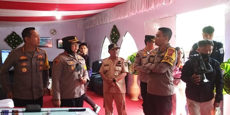 *Cek Sarana dan Pr asarana, Kapolda Jawa Barat Tinjau Pos Pam Cikaledong Nagreg*