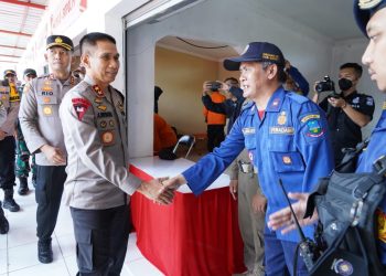 *KAPOLDA JABAR CEK JALUR SELATAN DAN POS TERPADU LIMBANGAN GARUT*