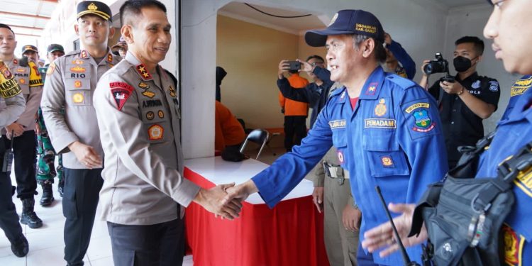 *KAPOLDA JABAR CEK JALUR SELATAN DAN POS TERPADU LIMBANGAN GARUT*