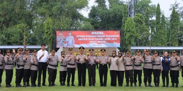 5 Anggota Polres Madiun Dapat Kenaikan Pangkat Pengabdian