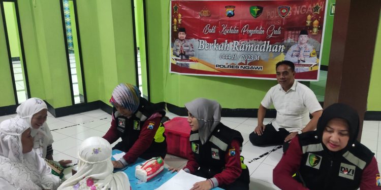 Polres Ngawi Gelar Bakti Kesehatan Gratis Untuk Warga