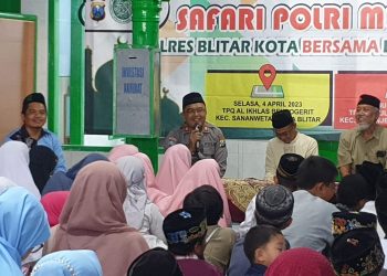 Polres Blitar Kota Gelar Safari Polri Menyapa Santri di TPQ Nurul Huda