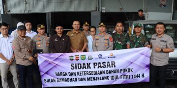Kabid Humas Polda Jabar : Jelang Idul Fitri 1444 H, Polisi Tinjau Ketersediaan Migor di Kabupaten Ciamis