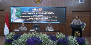 WAKAPOLDA JABAR MEMBUKA UPACARA PELATIHAN PRA OPS KETUPAT LODAYA 2023