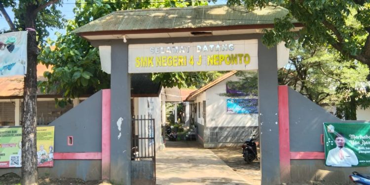 Gegara Sistim Pelaporan Bos Salur  Lambat Dipindahkan Ke Arkas,Dana Bos SMKN 4 Jeneponto Tidak Cair Rp.370 Juta Lebih Tahun 2022