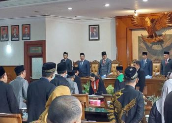 DPRD  Tulungagung Gelar Paripurna Pengucapan Sumpah Janji Pengganti Antar Waktu Wakil Ketua dan Anggota DPRD Sisa Masa Jabatan 2019/2024.