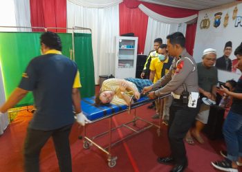 Patroli Anggota Polres Ngawi ,  Peduli Warga Yang Sedang Terbaring Sakit.