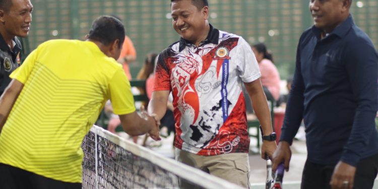 Silaturahmi, Kapolres Blitar Kota Main Tenis Lapangan Bersama Dandim 0808