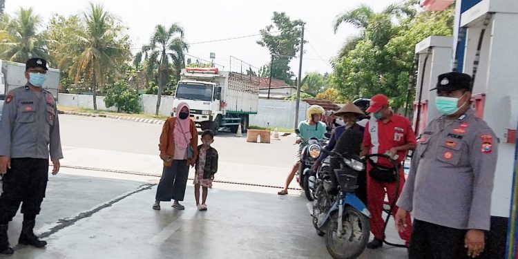 Polres Ngawi Siagakan Anggota di Berbagai SPBU, Antisipasi Kelangkaan BBM