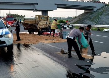 Gercep Polantas Tangani Laka Tunggal di Tol Ngawi