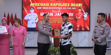  Kapolres Ngawi Beri Apresiasi Irfan Jauhari Timnas U-22 Peraih Medali Emas Sea Games 202