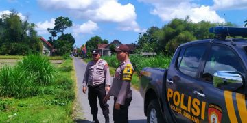Cegah Gangguan Kamtibmas , Polsek Udanawu Gelar Patroli Hingga Ke Persawahan