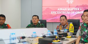 Tinjau 91 Command Center, Kapolri dan Panglima TNI Pastikan Kesiapan Personel Jelang KTT ASEAN
