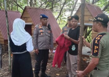 Petugas Gabungan Bongkar Ratusan Gazebo di Kawasan Pantai Sigandu, Ini Alasannya