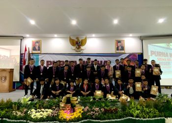 Lulus 100%, 621 Siswa SMKN 1 Madiun Diwisuda