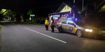TINGKATKAN PATROLI BLUE LIGHT POLSEK KEPANJENKIDUL PATROLI MOBILING DI TEMPAT RAWAN