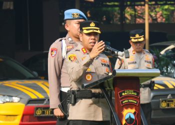 Terobos Kerawanan Kamtibmas, Kapolres Batang Pimpin Apel Gelar Polisi RW untuk Meningkatkan Layanan Masyarakat