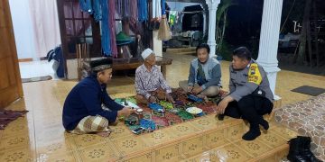 Dialogis Dengan Warga, Bhabinkamtibmas Sampaikan Pesan Kamtibmas