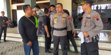 Kapolres Kendal Pimpin Pengamanan Pertandingan Sepak Bola PSIS Semarang Vs Persik Kendal
