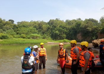 HARI KEDUA PENCARIAN KORBAN TENGGELAM, SAT BRIMOB POLDA JABAR BERSAMA TEAM GABUNGAN BERSINERGI LAKUKAN PENCARIAN*
