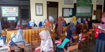 Posyandu Desa Karangrejo Kecamatan Boyolangu berlangsung lancar dan kondusif