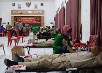 Sambut Hari Bahyangkara Ke 77 Polres Kediri Kota Gelar Bakti Sosial Donor Darah.