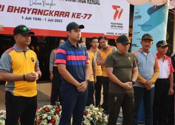 Tingkatkan Sinergitas TNI – Polri dan Forkopimda, Polres Kendal Gelar Olahraga Bersama Sambut HUT Bhayangkara ke-77