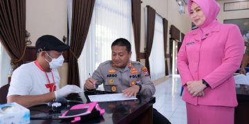 Peringati HUT Ke-77 Bhayangkara, Polres Blitar Kota Gelar Donor Darah