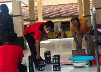Disperindag Kabupaten Tulungagung melakukan kegiatan TERA / TERA ULANG UTTP Posyandu di 8 kecamatan Secara lancar