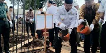 Bupati Tulungagung Hadiri Peletakan Batu Pertama Pembangunan Masjid Bolorejo.