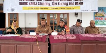 Dinas ketahanan Pangan melakukan sosialisasi dan pembagian bantuan didesa Nyawangan.
