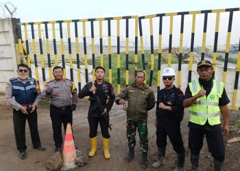 POLDA JABAR MENGHIMBAU MASYARAKAT TIDAK LAGI BERAKTIVITAS  DI JALUR KERETA CEPAT