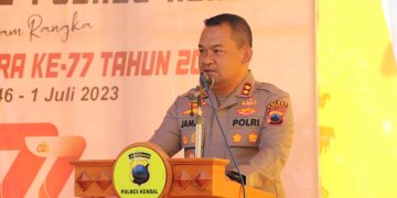 Kapolres Kendal Berikan Bantuan Sosial Dalam Rangka Sambut Hari Jadi Bhayangkara ke-77