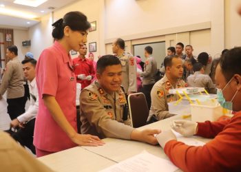 Kabid Humas Polda Jabar : Polisi Gelar Bhakti Kesehatan Donor Darah dalam Rangka Hari Bhayangkara ke-77